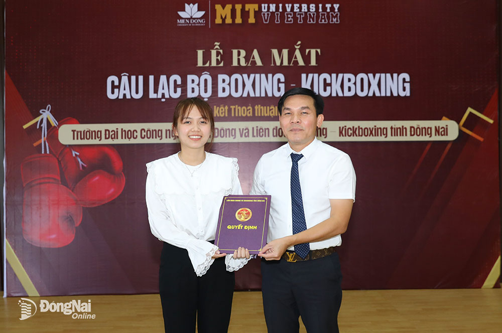 Trường đại học Công nghệ miền Đông và Liên đoàn boxing - kickboxing Đồng Nai ký thỏa thuận hợp tác