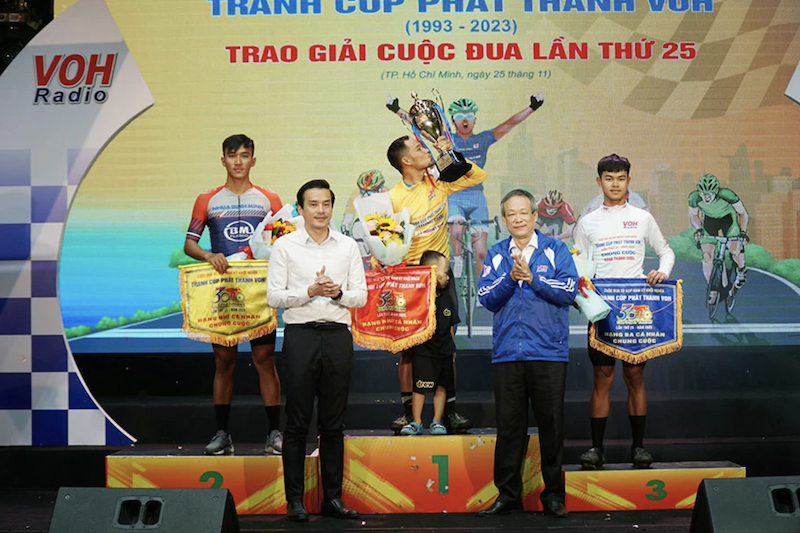 Đồng Nai giành giải nhì đồng đội, áo trắng giải xe đạp Nam Kỳ Khởi Nghĩa 2023